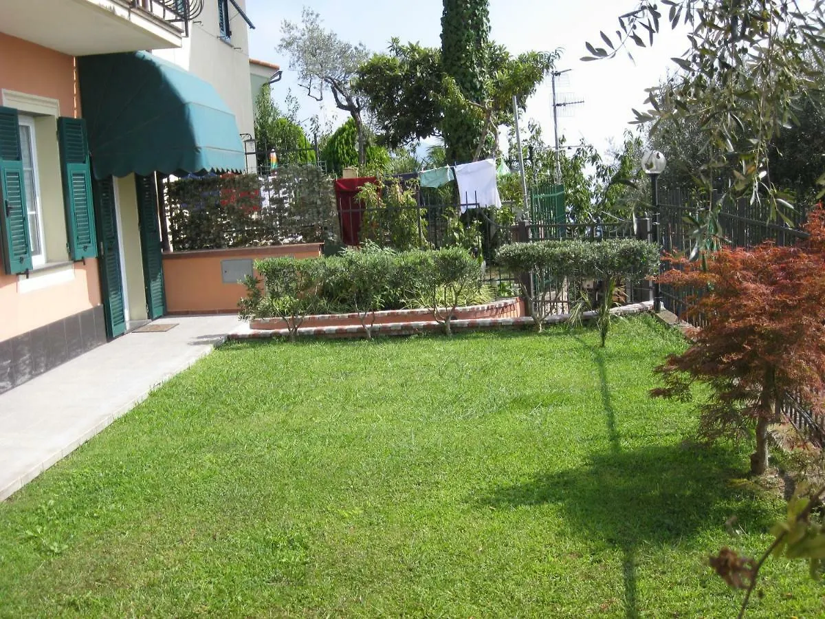 Bed and Breakfast Il Gabbiano Di Pieve Pieve Ligure 0*,  Italia